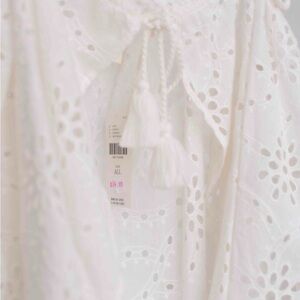 Anthropologie white Eyelet Tassel tank